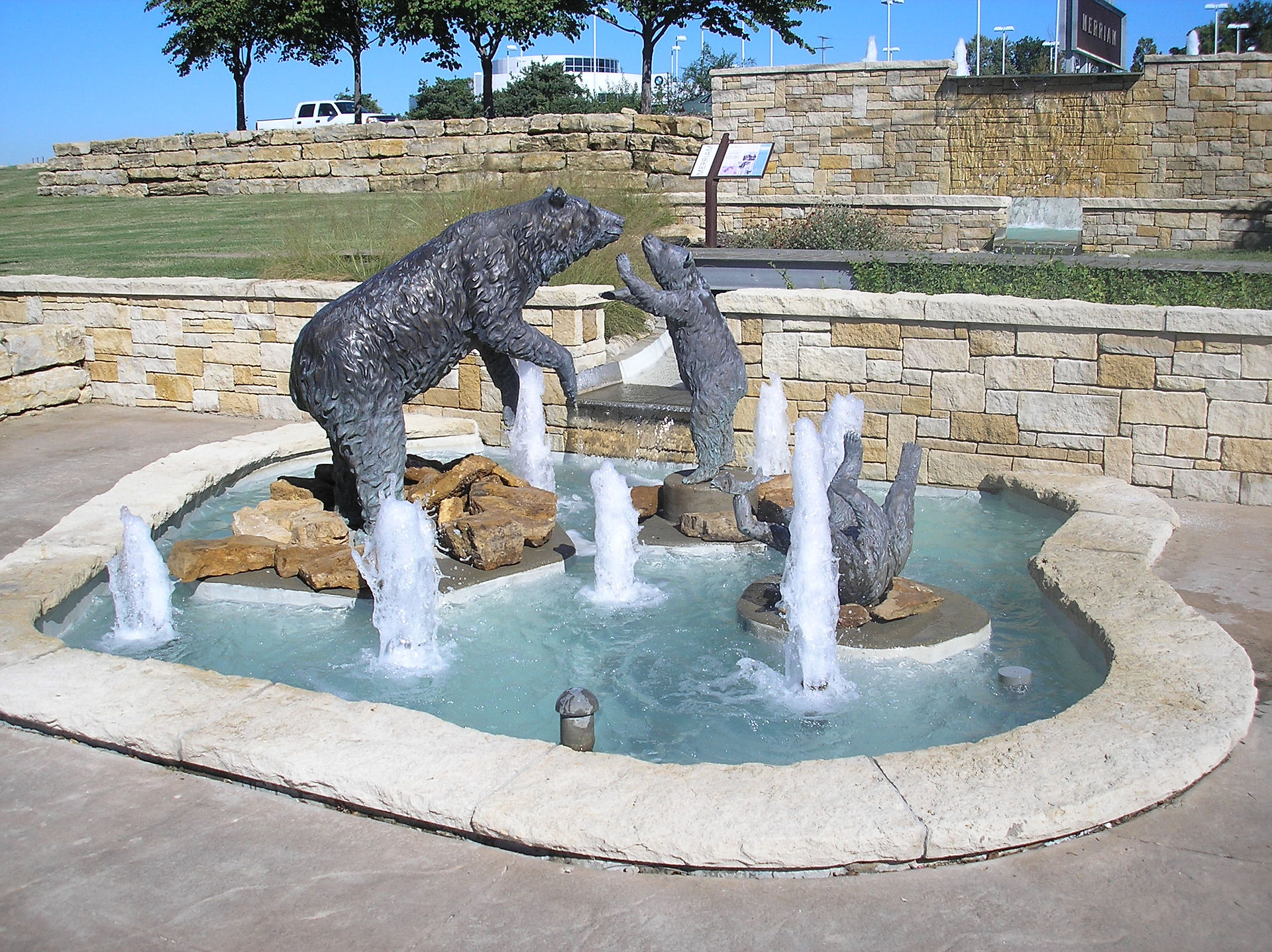 Merriam Bear Pit Fountain 002