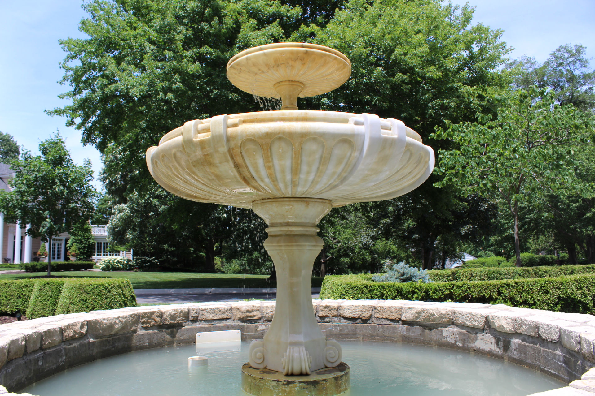 Colonial Court 012