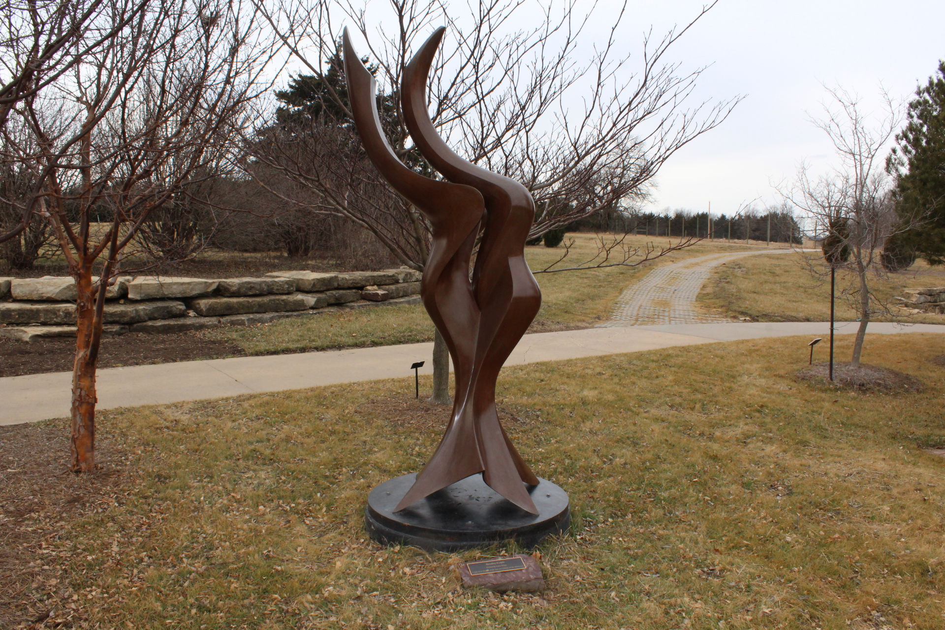 Standing Couple 002