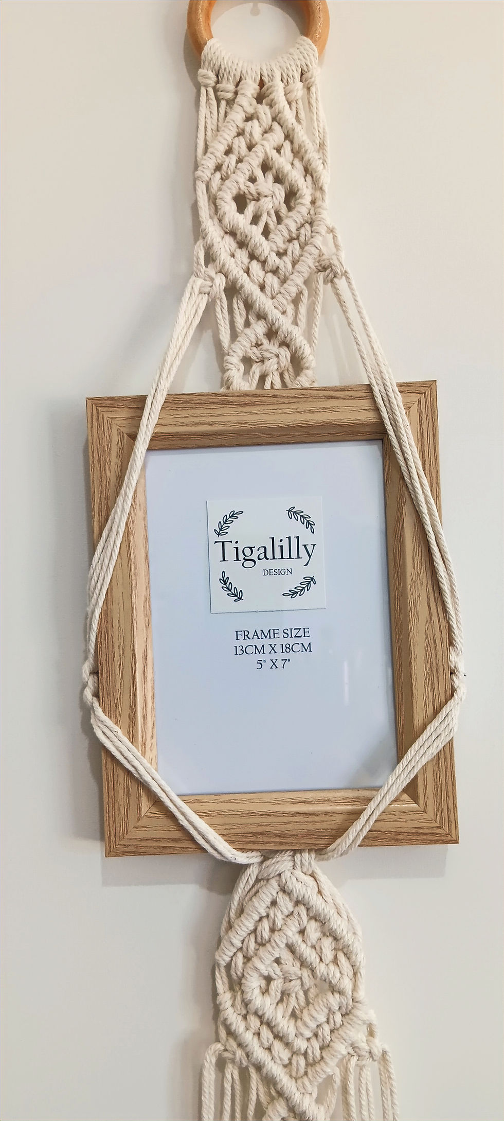 Thumbnail: 5" x 7" Single Macramé with Photo Frame