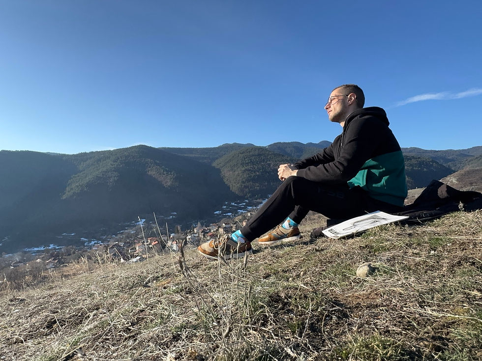 Едно от любимите ми неща сутрин е да се кача високо и просто да се взирам.