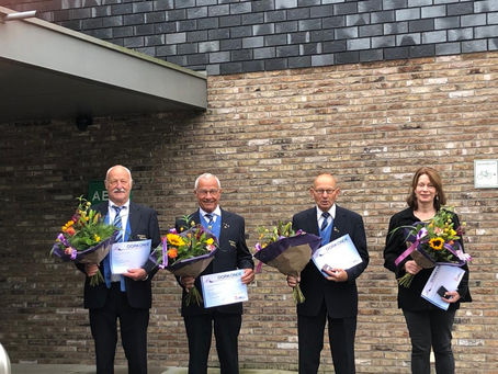 Lunch, huldiging en rondgang