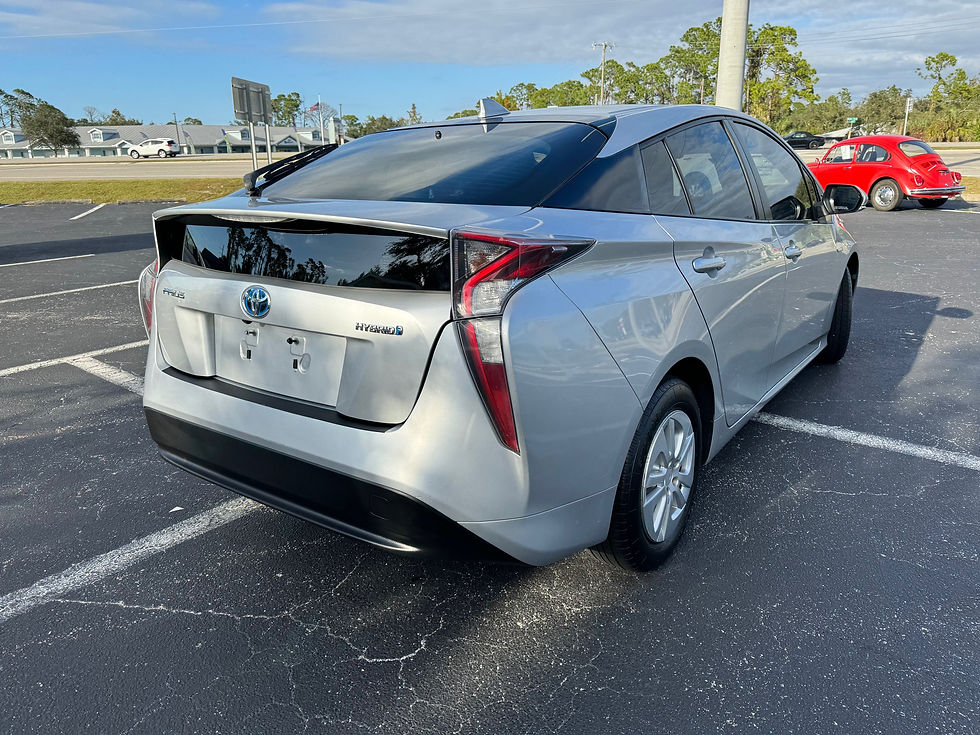 Thumbnail: 2017 Toyota Prius