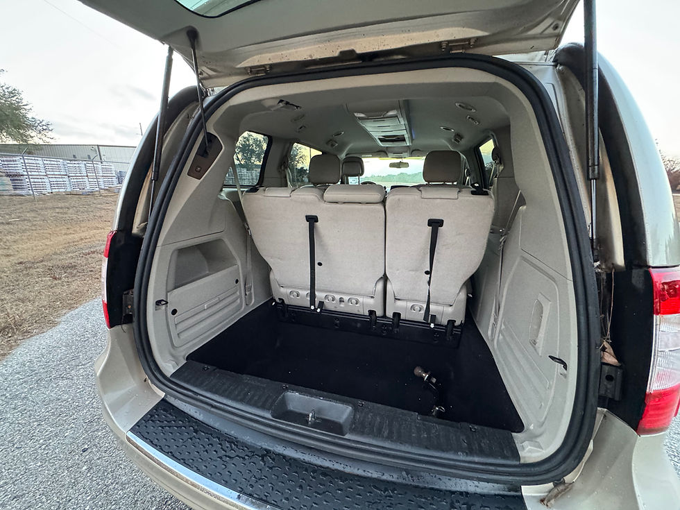 Thumbnail: 2012 Chrysler Town and Country