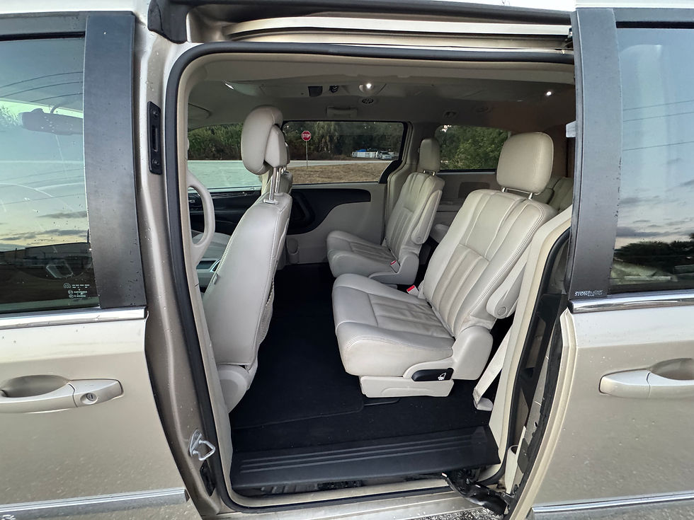 Thumbnail: 2012 Chrysler Town and Country