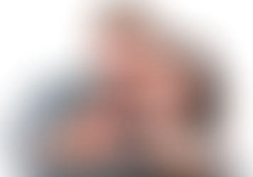 Një grua mori një letër divorci nga burri i saj: