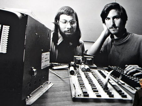 Bëj lekë sa për të jetuar mirë dhe më tej mos ndiq lekët por pasionet që ke në jetë – Steve Jobs