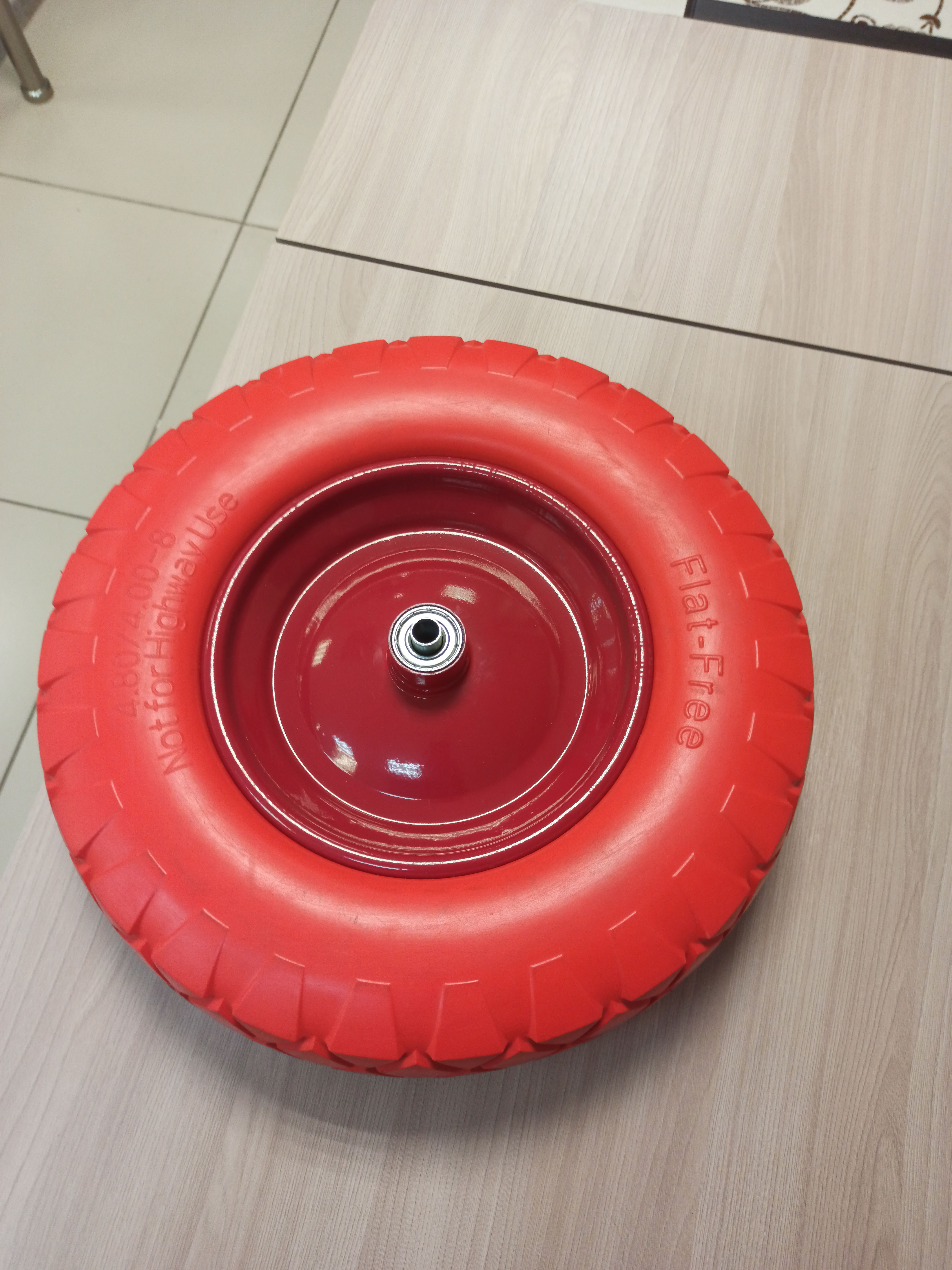 Колесо для тачки бескамерное