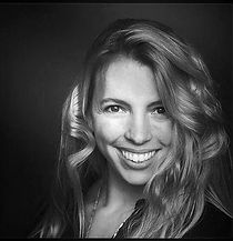 10471138_10153680052245110_8391375335824