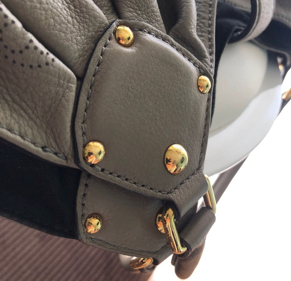 Thumbnail: Louis Vuitton Mahina taupe Grey Leather Hobo Bag