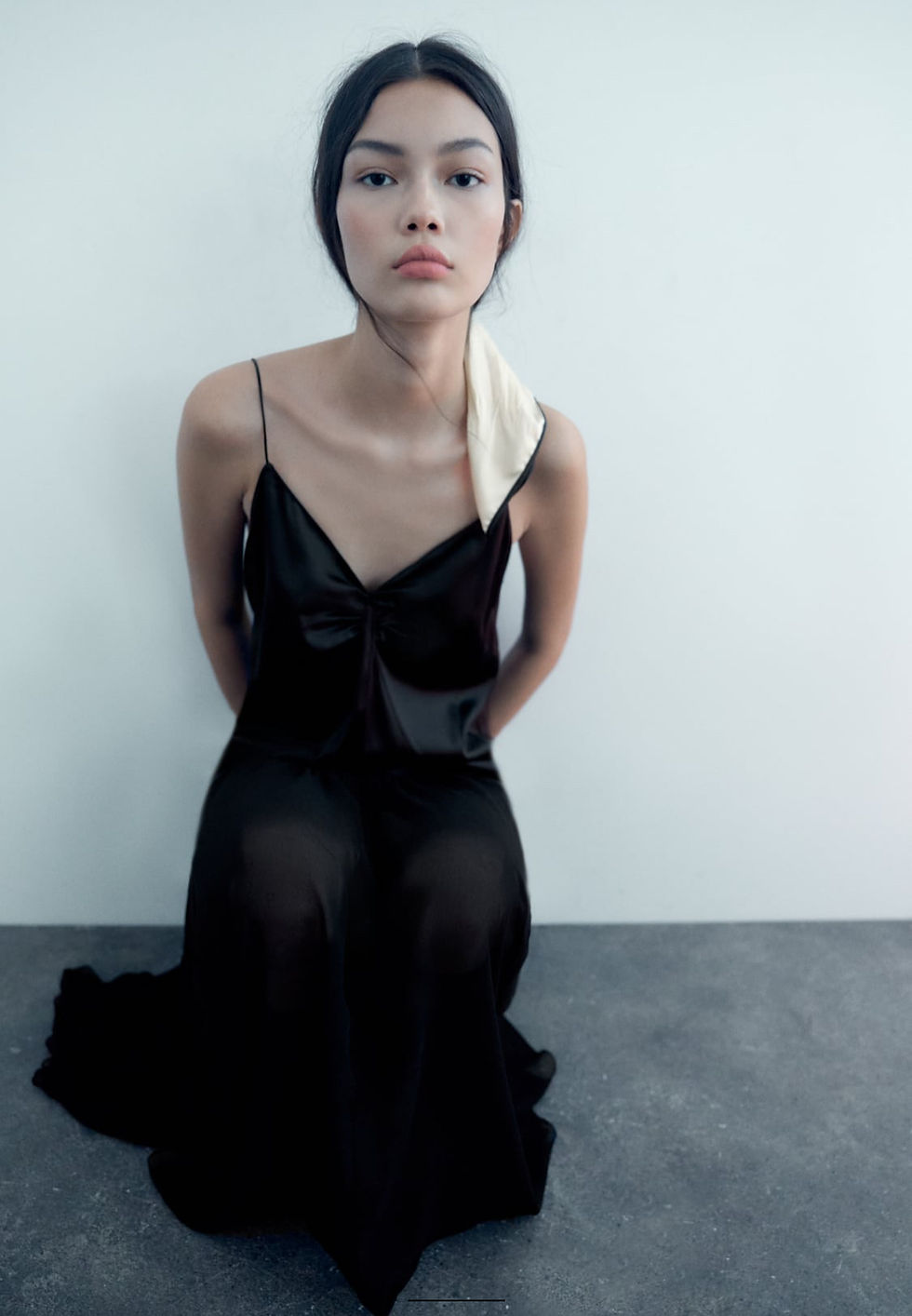 Thumbnail: Long silk dress black