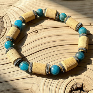 Bracelet en Bois Flotté des cours d'eau du Périgord crées à l'atelier Paarot, artisans créateurs.