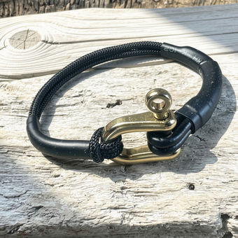 Bracelet manille - Soie • 35€ réalisée à l'atelier Paarot