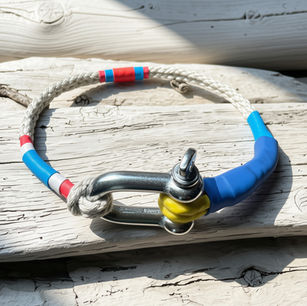 Bracelet chanvre.
Manille en acier Inoxydable.
Rèf : BRMC0009
_
Autres couleurs sur demande.