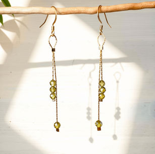 Boucles d'oreilles Pendantes - Verte • 52 €