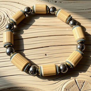 Bracelet en Bois Flotté des cours d'eau du Périgord crées à l'atelier Paarot, artisans créateurs.