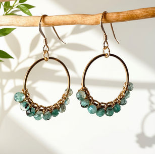 Boucles d'oreilles Tissage Créole - Aventurine • 55 €