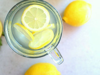 5 Reasons To Start Your Day With Lemon Water