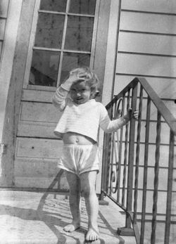 Paul Bundle 14 Roll 4 001.jpg