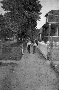 Paul Bundle 5 Roll 5 004.jpg
