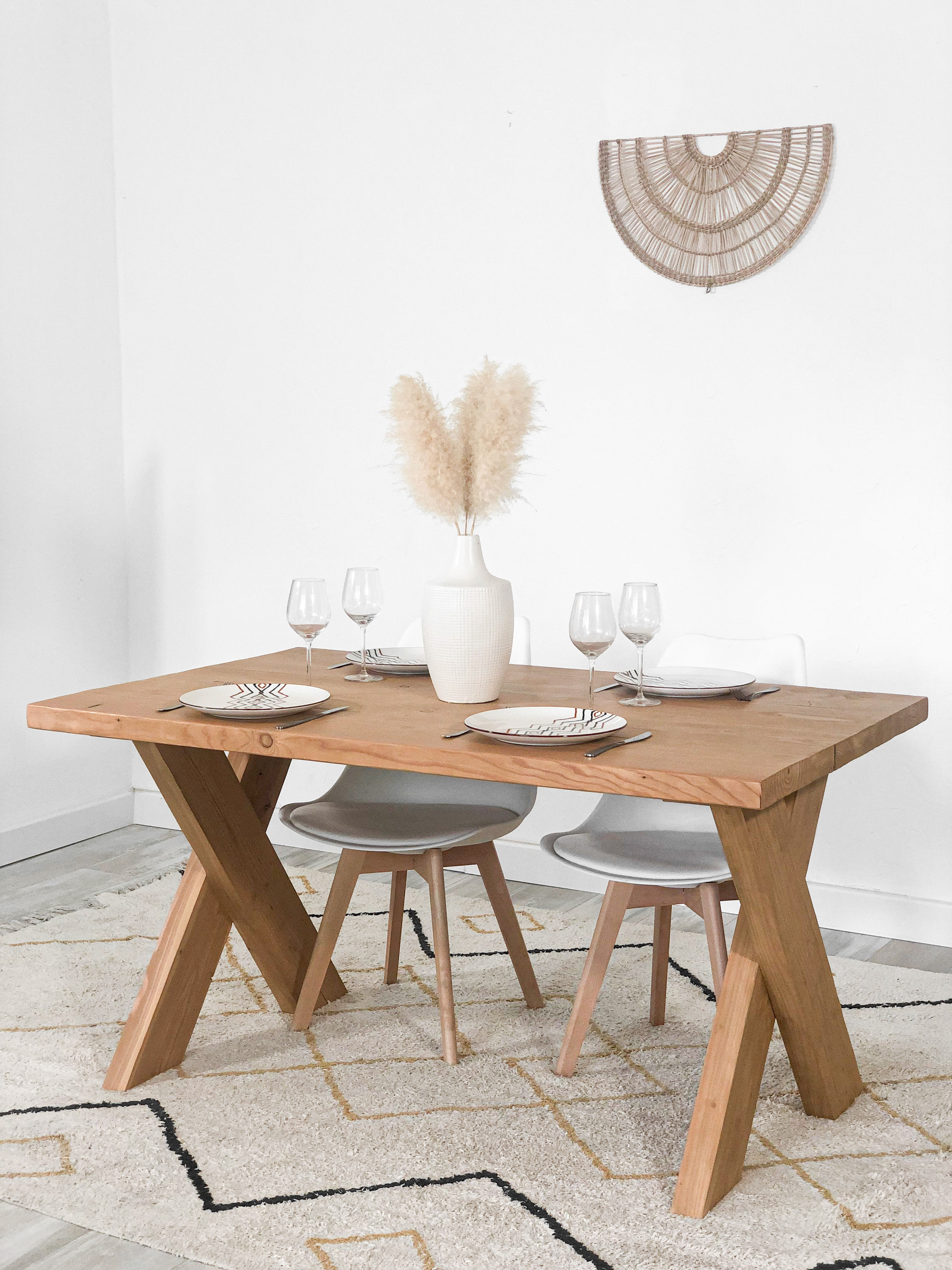 Table à manger pied en croix I Douglas