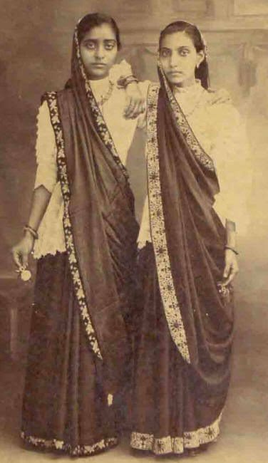 Pakistani Parsi Women