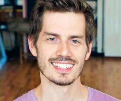 Andy headshot_edited.jpg