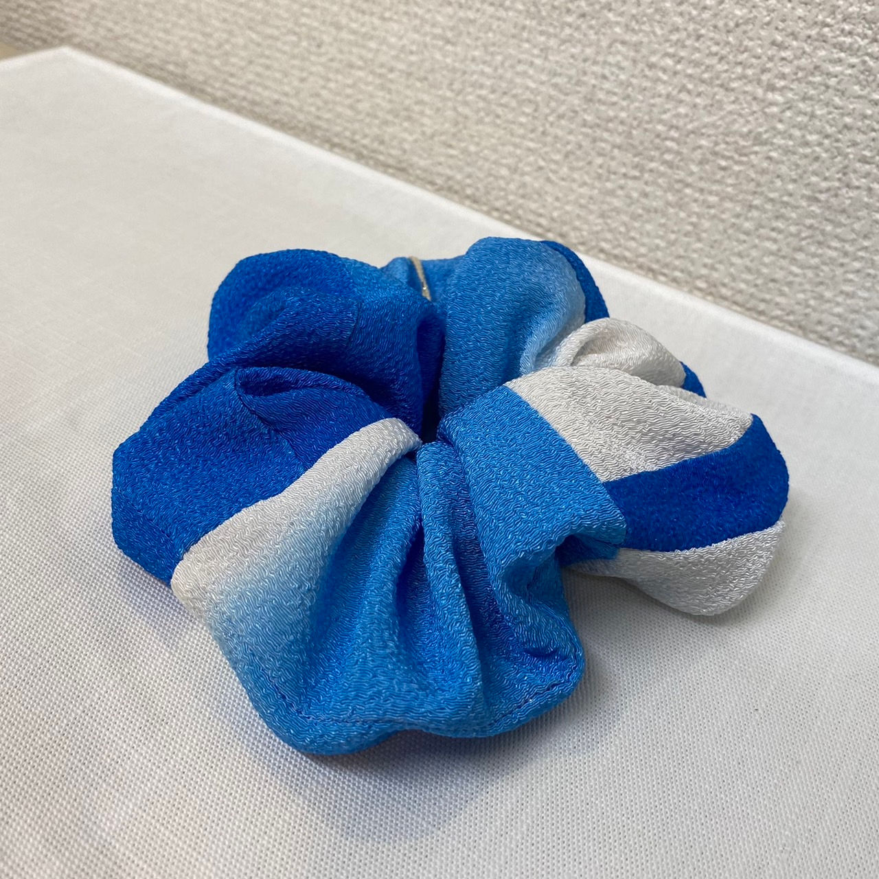 Blue gradationシュシュ