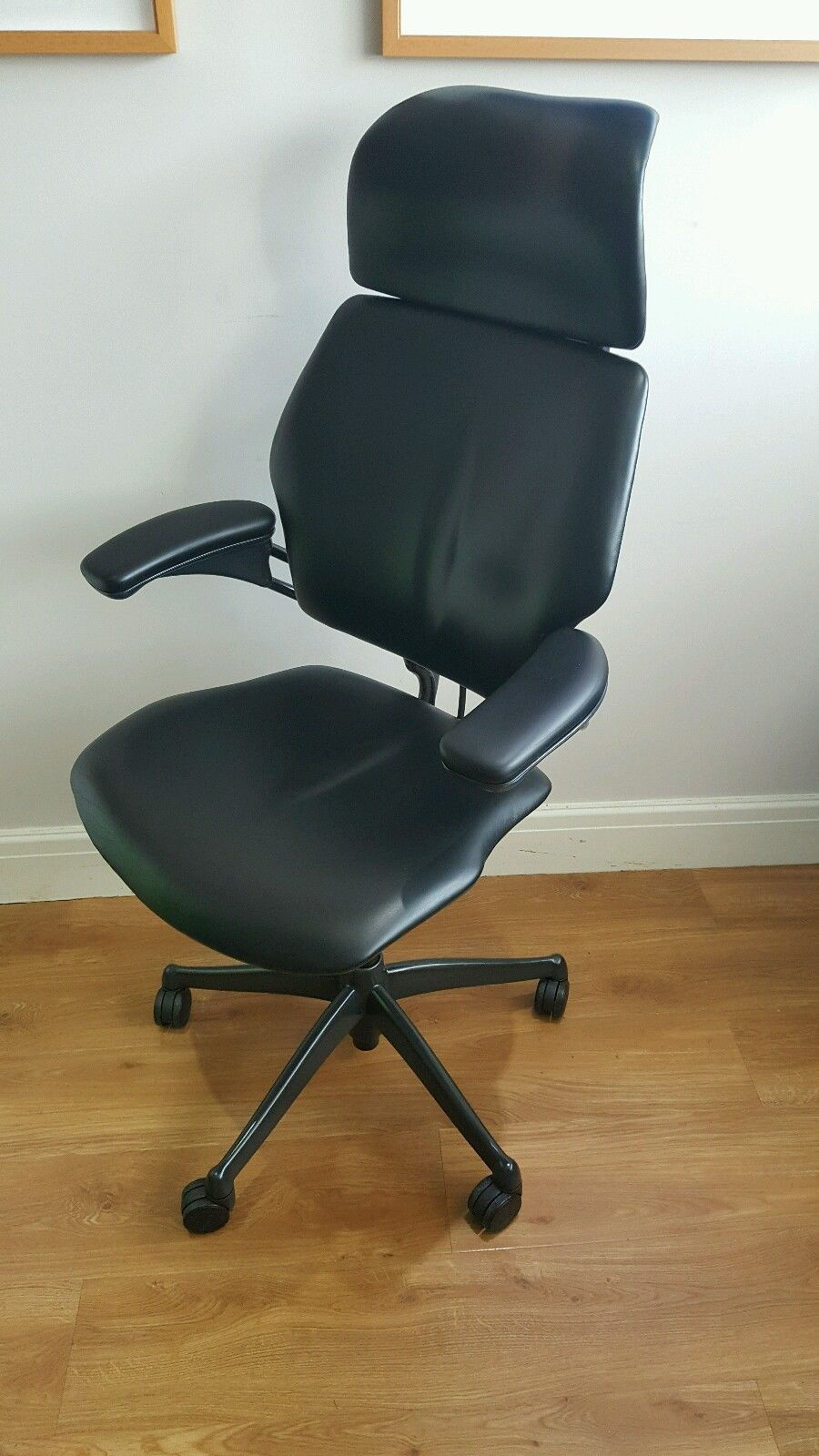 Thumbnail: Black Leather Humanscale Freedom High Back Office Chair