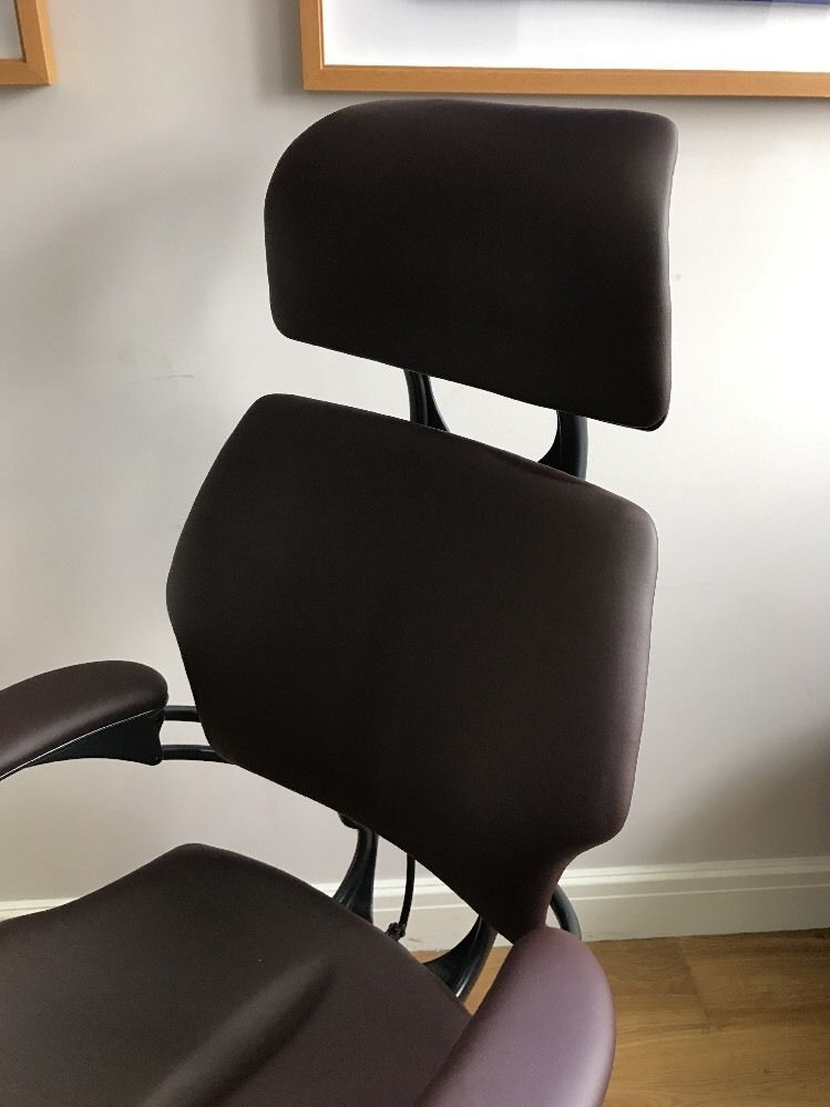 Thumbnail: Chocolate Leather Humanscale Freedom High Back Office Chair