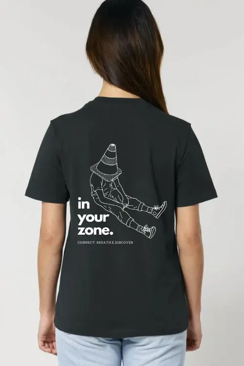 T-shirt-Cone-Noir-UC5_48f82c13-d08c-4299-a02a-ddc993aa88b9.png