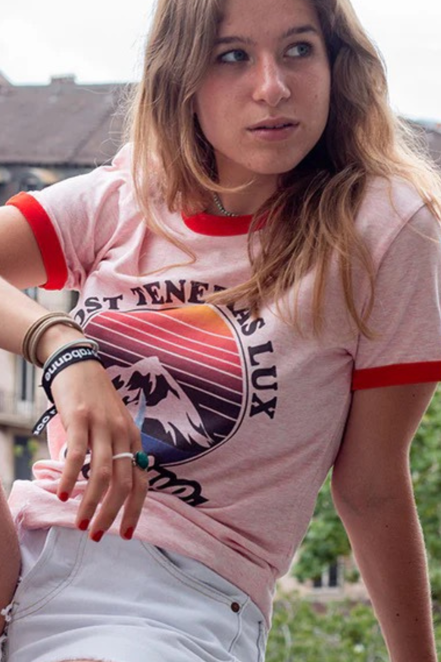 T-shirt_pink_post_tenebras_lux_geneve_eliran_ashraf