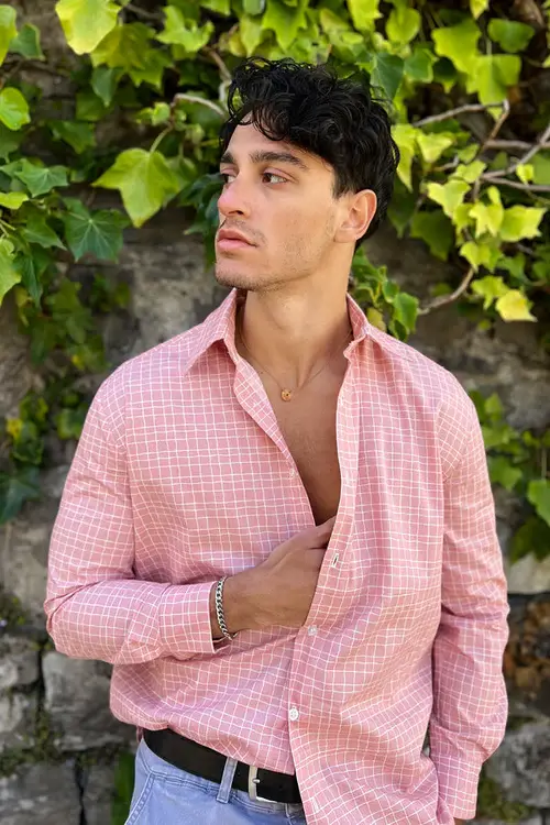 chemise-rivi-carreaux-rose-unisexe-u-c-by-eliran-ashraf-uc-chemises-kleidung-244-21862-2_4170ac0f-e50a-4b46-934c-2d9f3e7d45f0.jpg