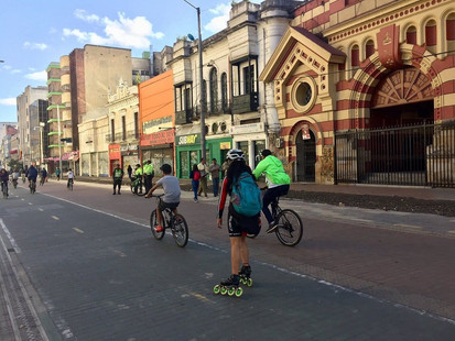 Ciclistas y patinadores toman las calles en una jornada deportiva y eco. Crédito: Tripadvisor.