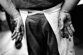 1356-8 série mains-le boucher graveur.jpg