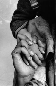 1345-14 série mains-main araignée.jpg