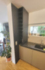 Großes schickes Weinregal