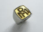 Monogrammring_Titan_Gelbgold