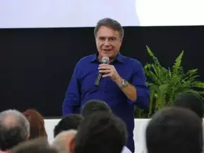 VOTO ÚTIL NO PARANÁ?  PETISTAS E BOLSONARISTAS PREFEREM ALVARO DIAS