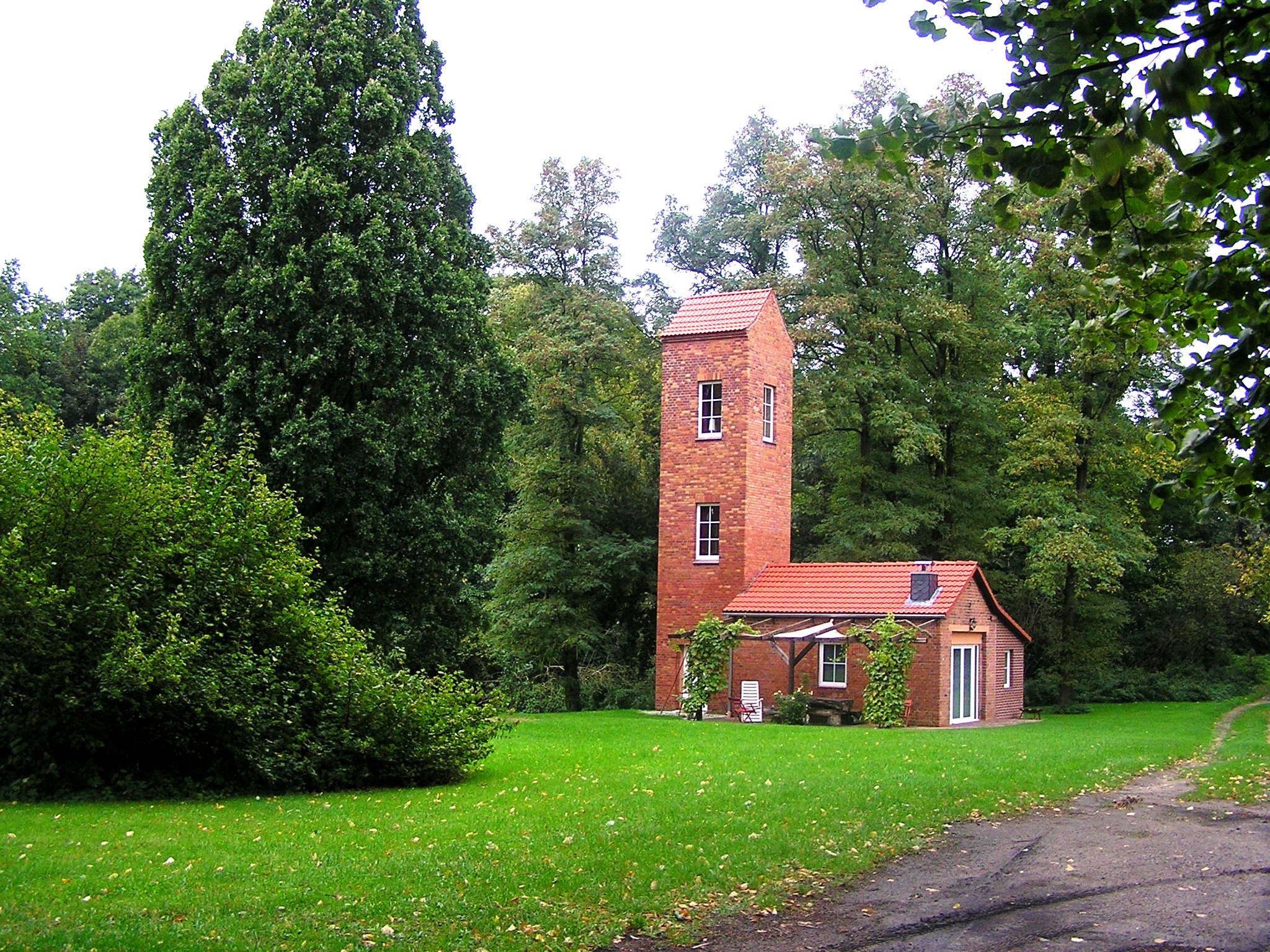 Gutshof mit Pferden 2006 Reithalle 008