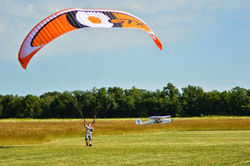 Picasa - P'tit Dom au gonflage avec sa GT-X.jpg.jpg.jpg