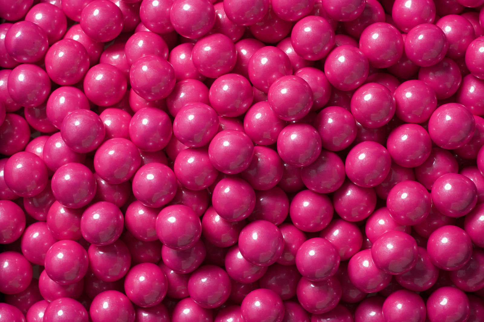 Sixlets Shimmering Bright Pink