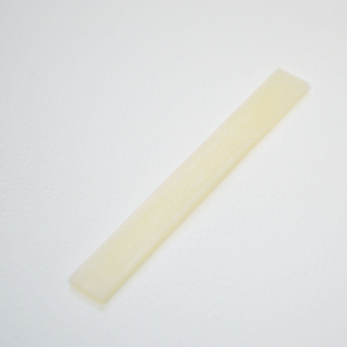 水牛骨サドル パラフィンワックスモデル 85×10×2.5 マーチンタイプサイズ 50本セット