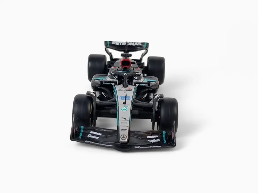 1/43 | Mercedes W15 G. Russell