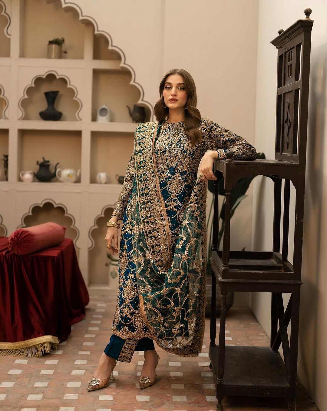 Heavy faux georgette suit