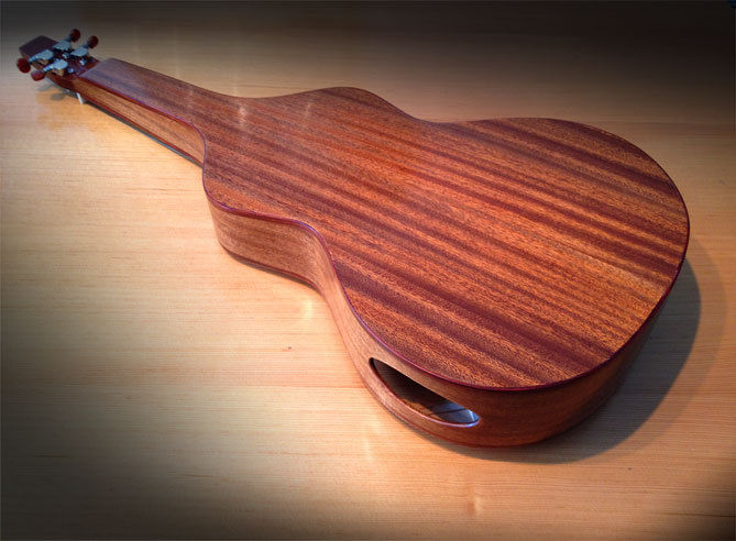 mark roberts guitars and custom ukuleles