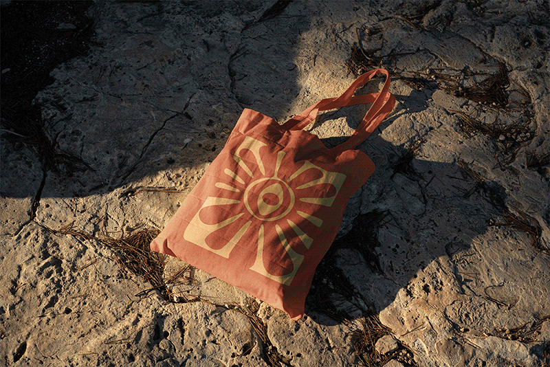 Tote-bag-mockup---Nature-edition_02.gif