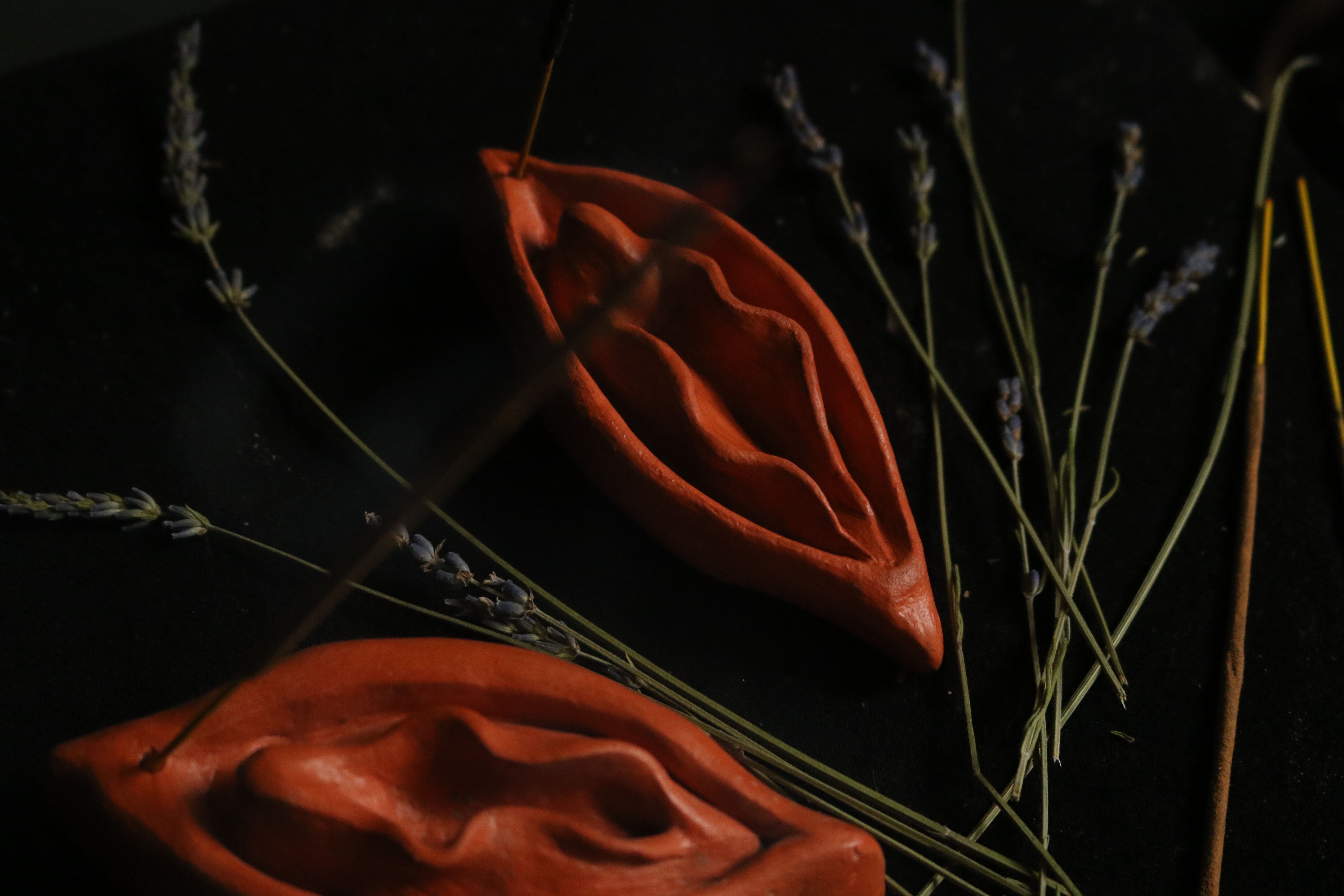 Small "Yoni" Incense Burner