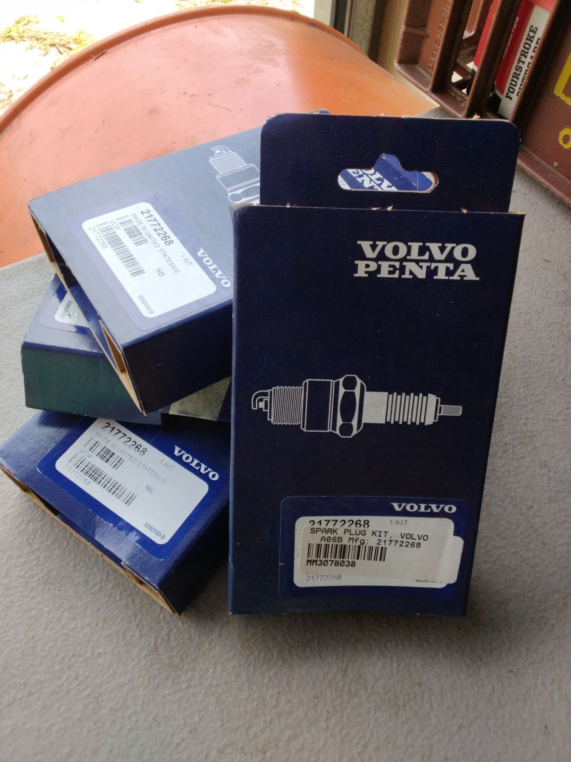 Volvo Penta 21772268 Spark Plug Kit OEM Marine Engine 16 Piece NOS Lot