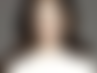 Anne Hathaway in Covid-era Heist Film 'Locked Down'